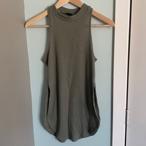 Tops Women Summer Camisole L (more like a M)